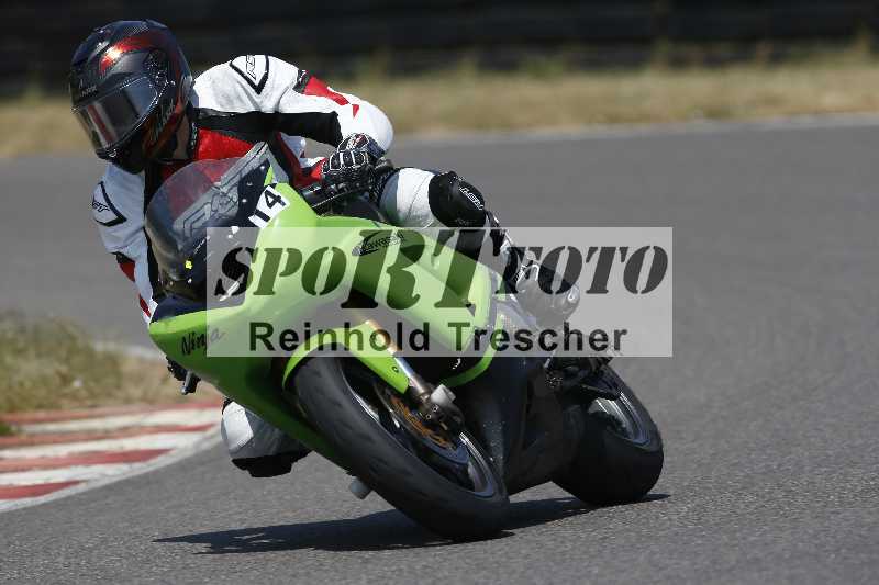 /Archiv-2023/28 05.06.2023 Moto Club Anneau du Rhin/vert-medium/14